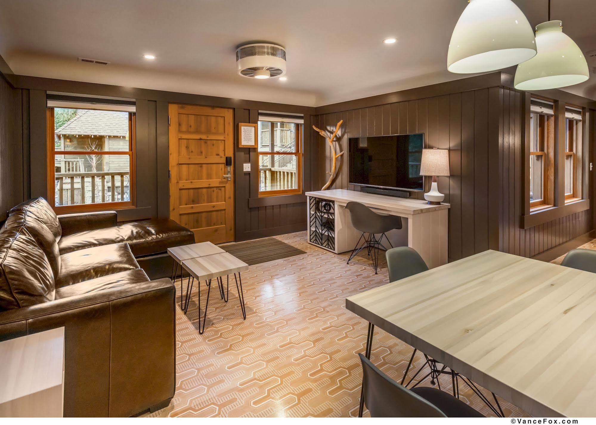 Cedar Crest Cottages Homewood Esterno foto